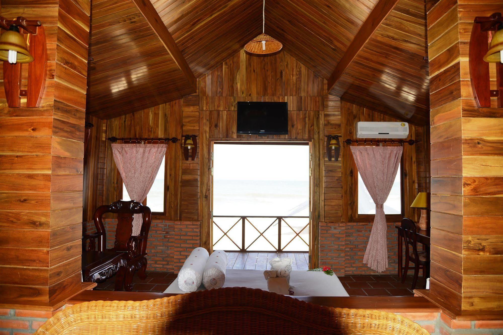 Vinh Suong Seaside Hotel And Resort ファンティエット エクステリア 写真