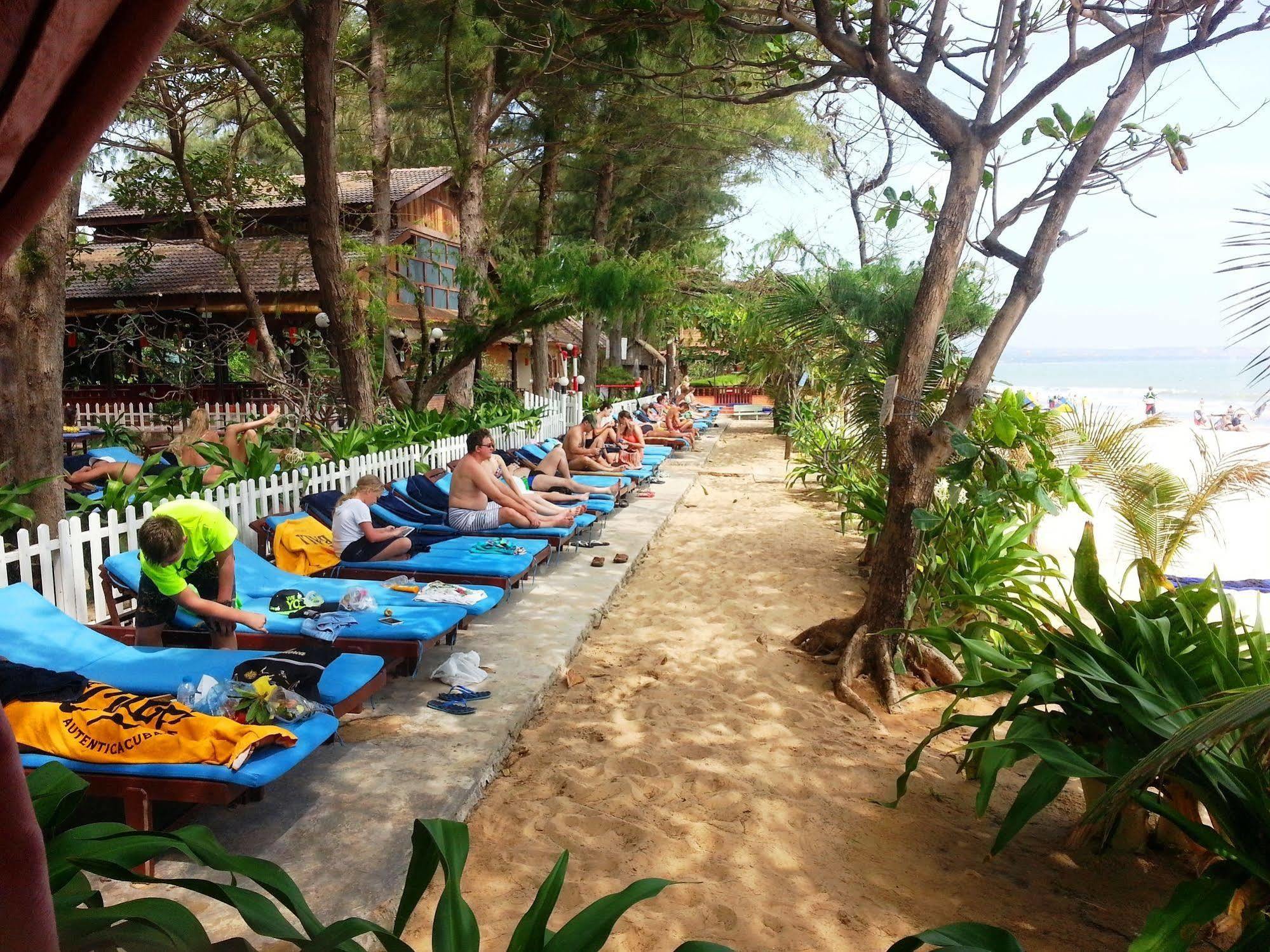 Vinh Suong Seaside Hotel And Resort ファンティエット エクステリア 写真